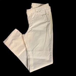 White JM jeans